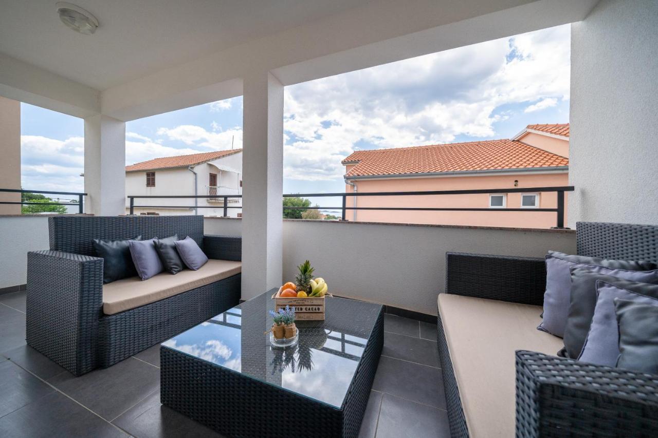 Holiday Apartments Amarilis Pakoštane エクステリア 写真