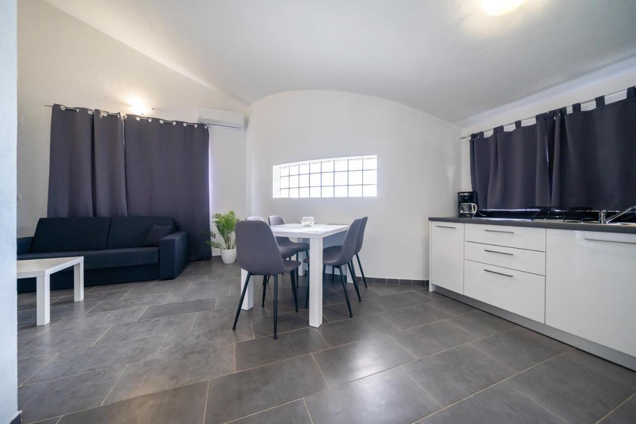 Holiday Apartments Amarilis Pakoštane エクステリア 写真