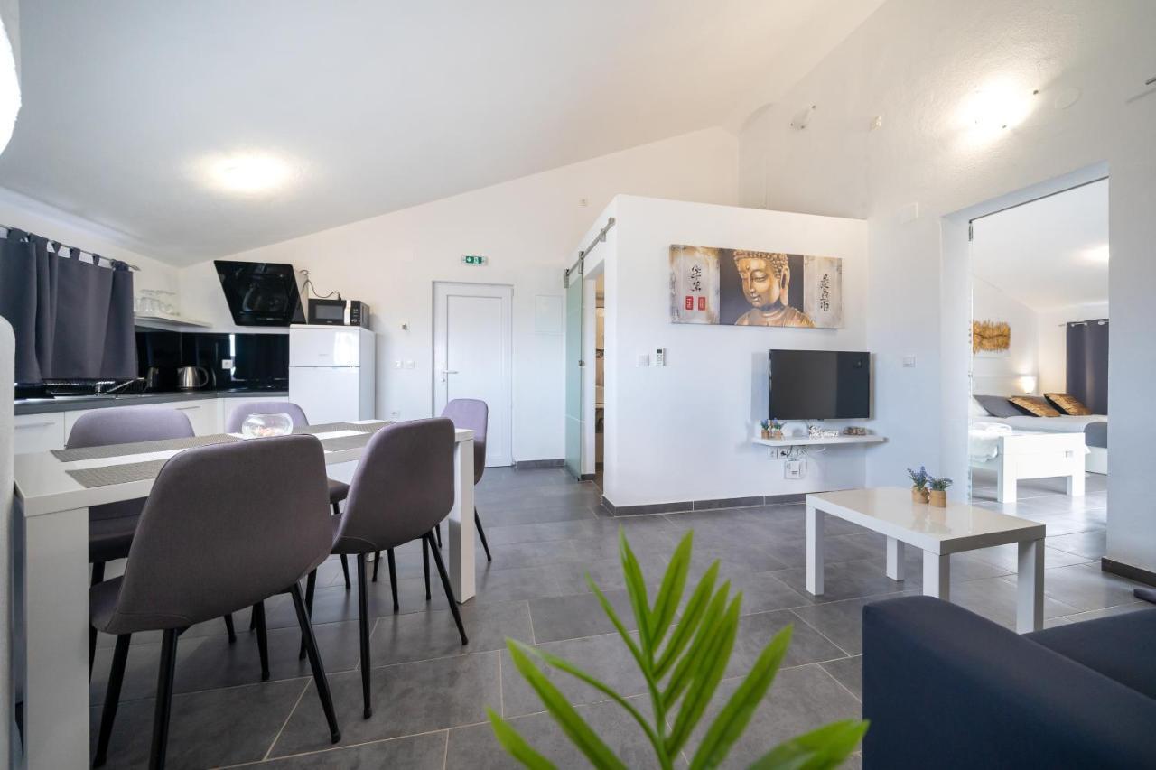 Holiday Apartments Amarilis Pakoštane エクステリア 写真